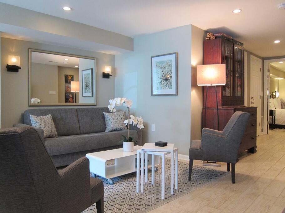 Stylish Renovated Flat, Central, Walk To Dc Sights Washington Buitenkant foto